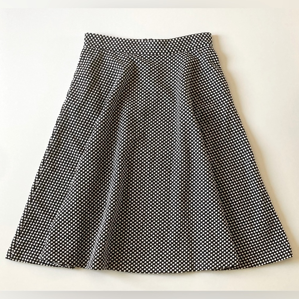 Banana Republic Polka Dot Skirt (Black & White, Size 8)
